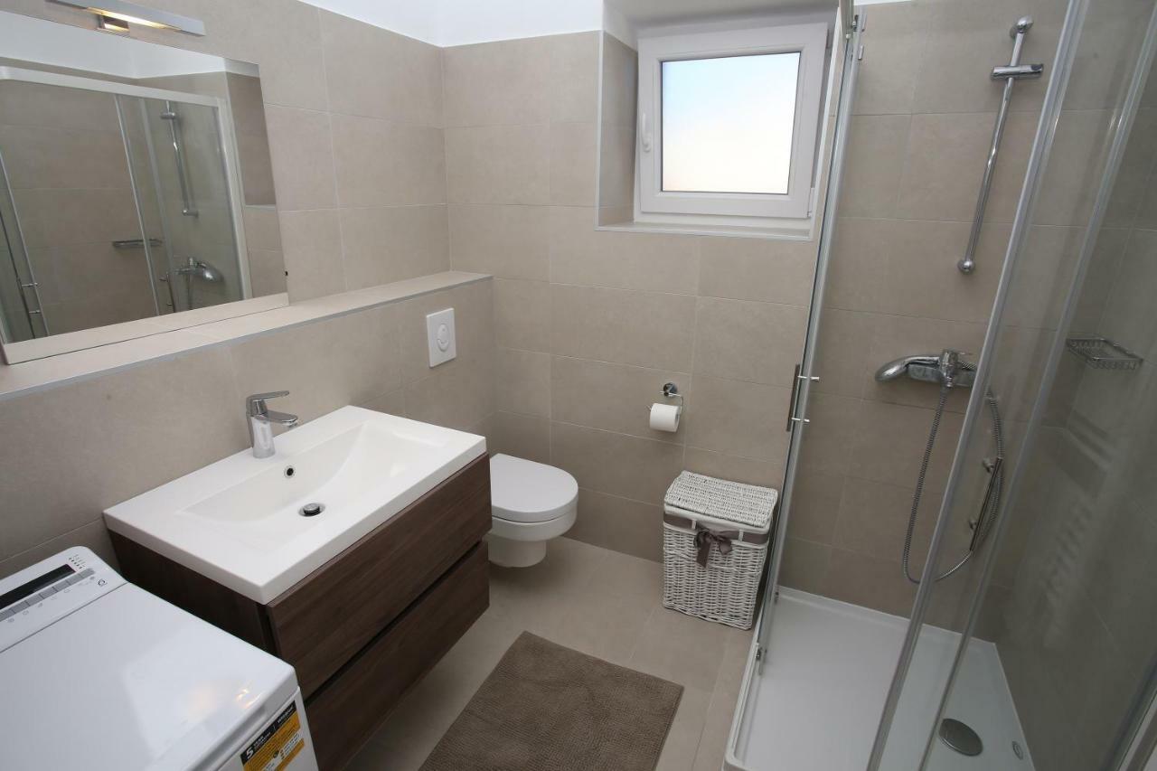 Apartmani Tri Bunje Трибунь Екстер'єр фото