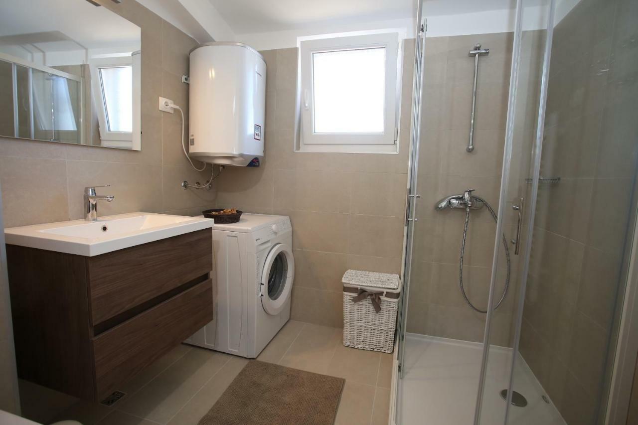 Apartmani Tri Bunje Трибунь Екстер'єр фото
