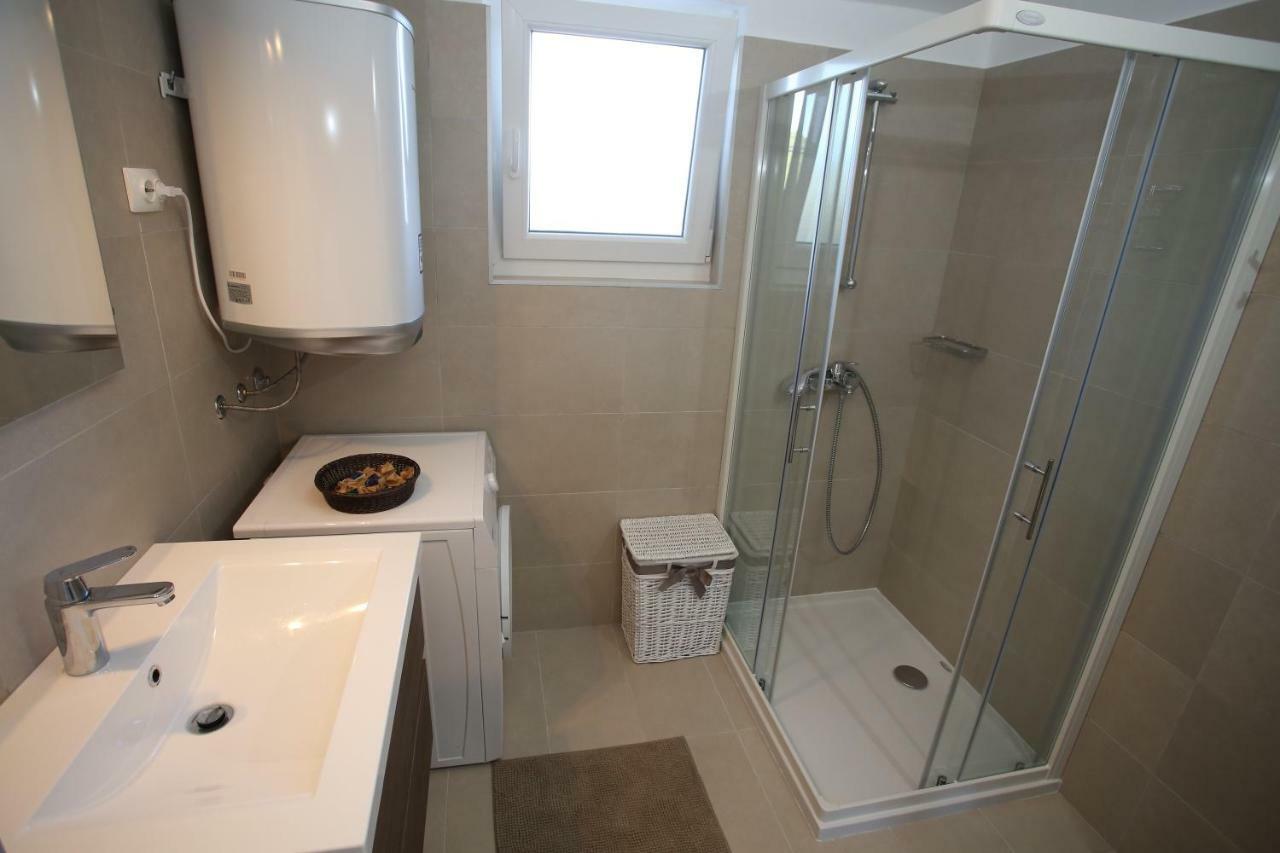 Apartmani Tri Bunje Трибунь Екстер'єр фото